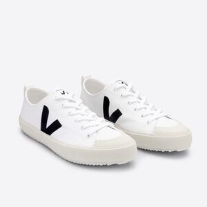 VEJA Nova Low Canvas White Black 40 / 9 NEW